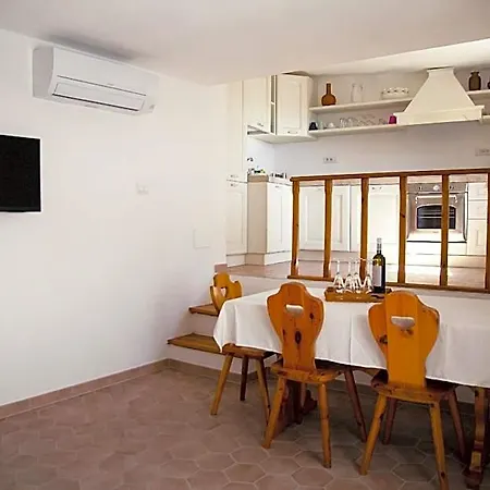 Nonna Maria, Tra Mare E Ulivi 3*